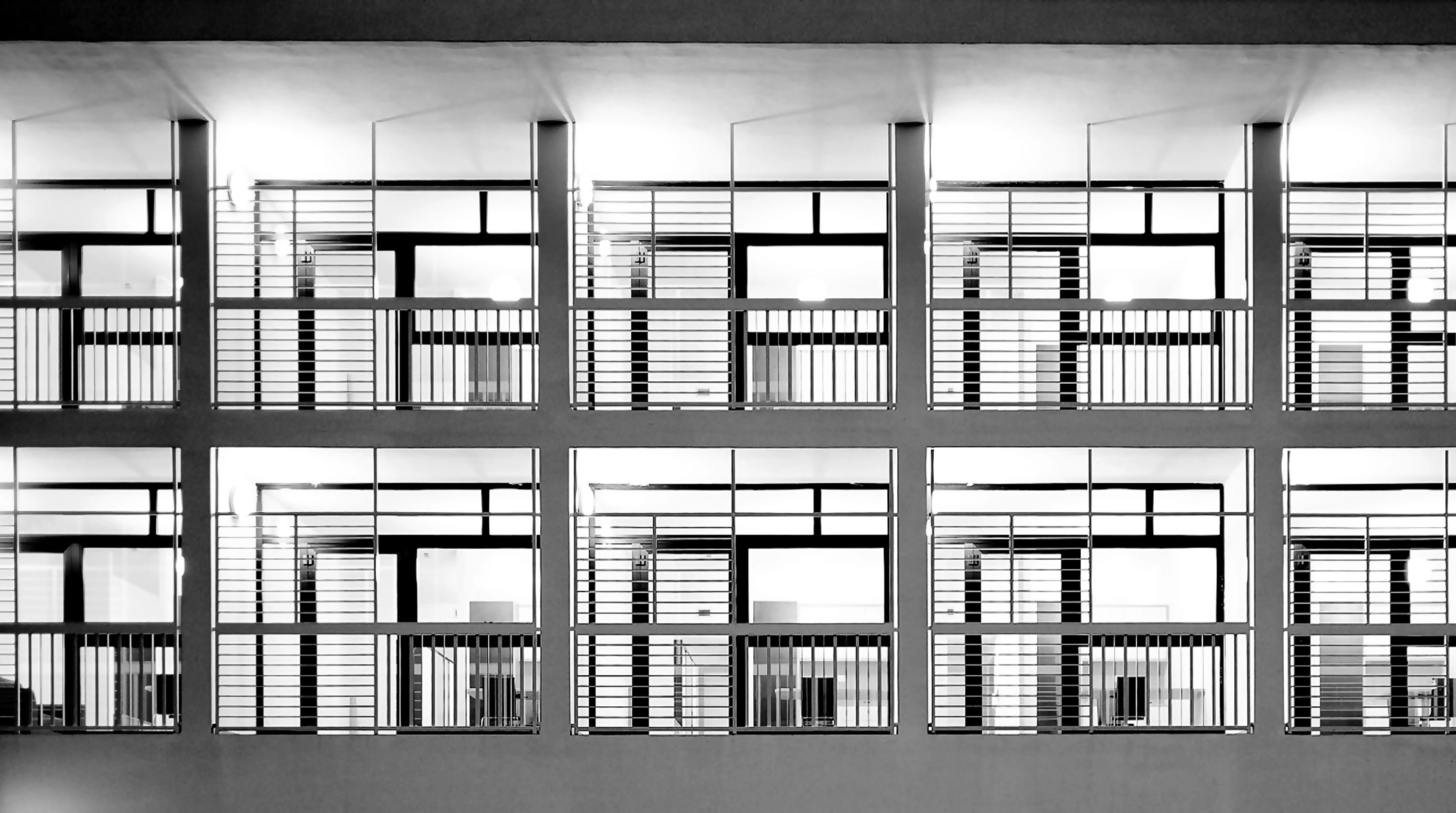 Centro civico a Liscate - Dettaglio delle logge - Progetto di Giulio Fenyves - Arco Associati